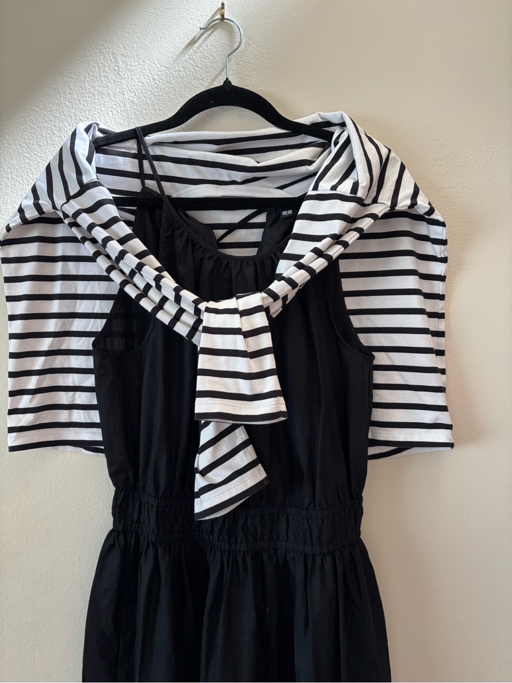Uniqlo Black Halter-Style Maxi Dress with Smocked Waist M Cotton